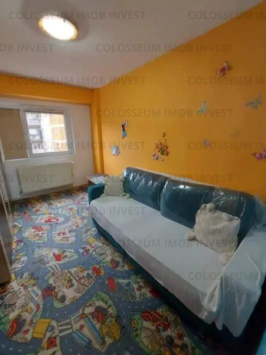 Apartament 3 camere, decomandat - zona Racadau - foto 2