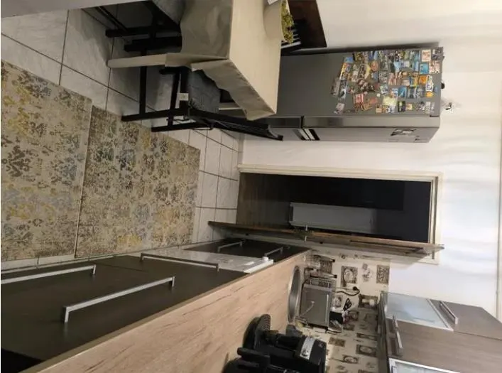 Apartament 3 camere, decomandat - zona Racadau - foto 1