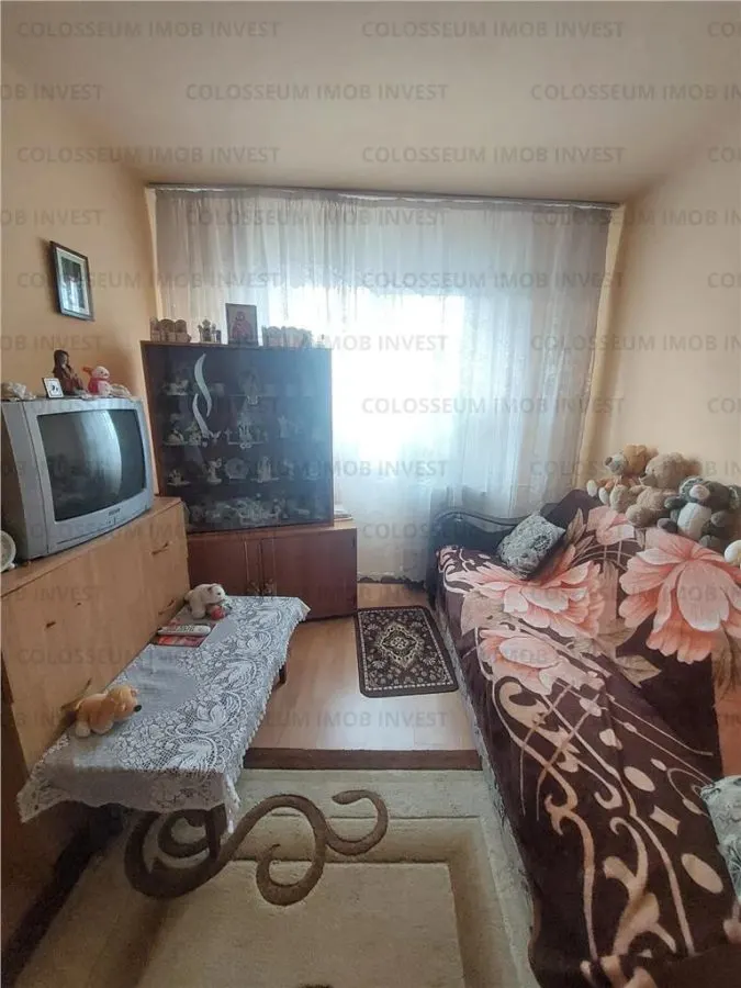 Apartament cu 2 camere, nedecomandat - zona Florilor - foto 1