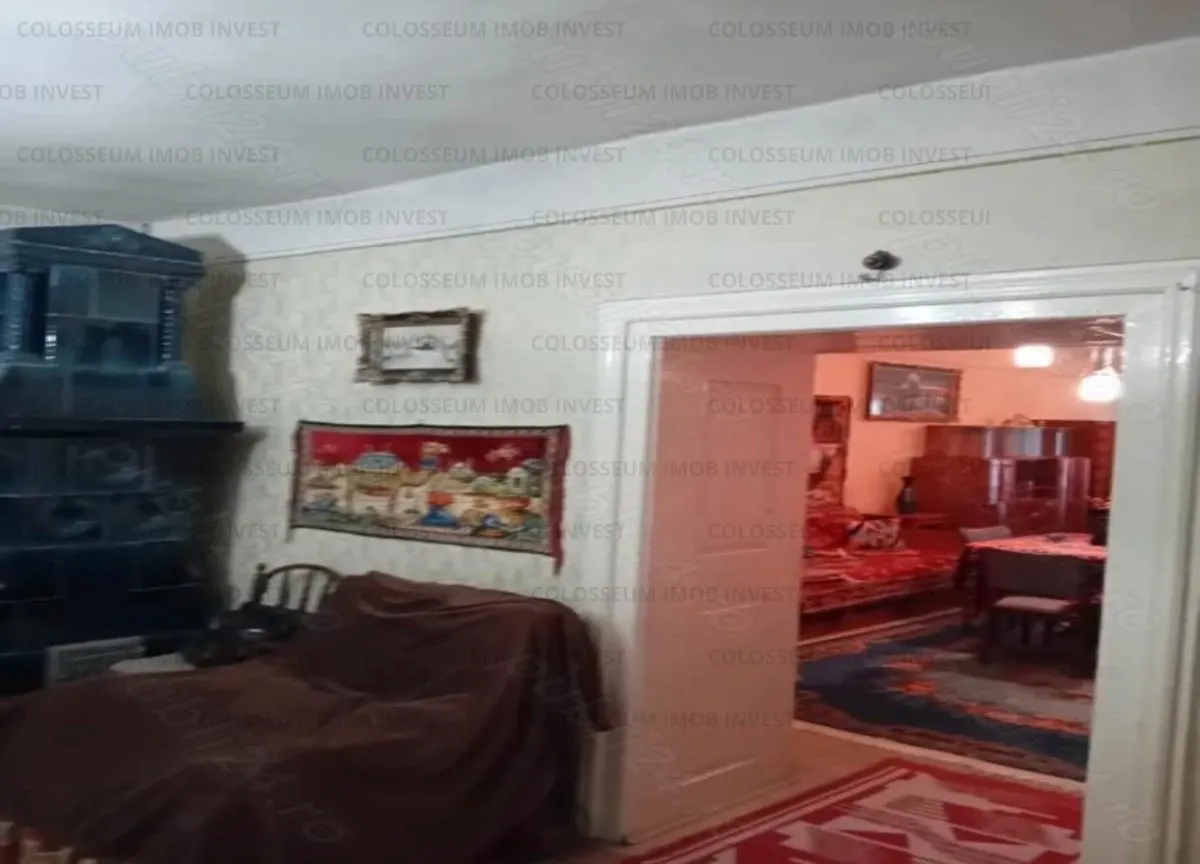 Apartament cu 3 camere, semidecomandat - zona Centru Istoric - foto 1