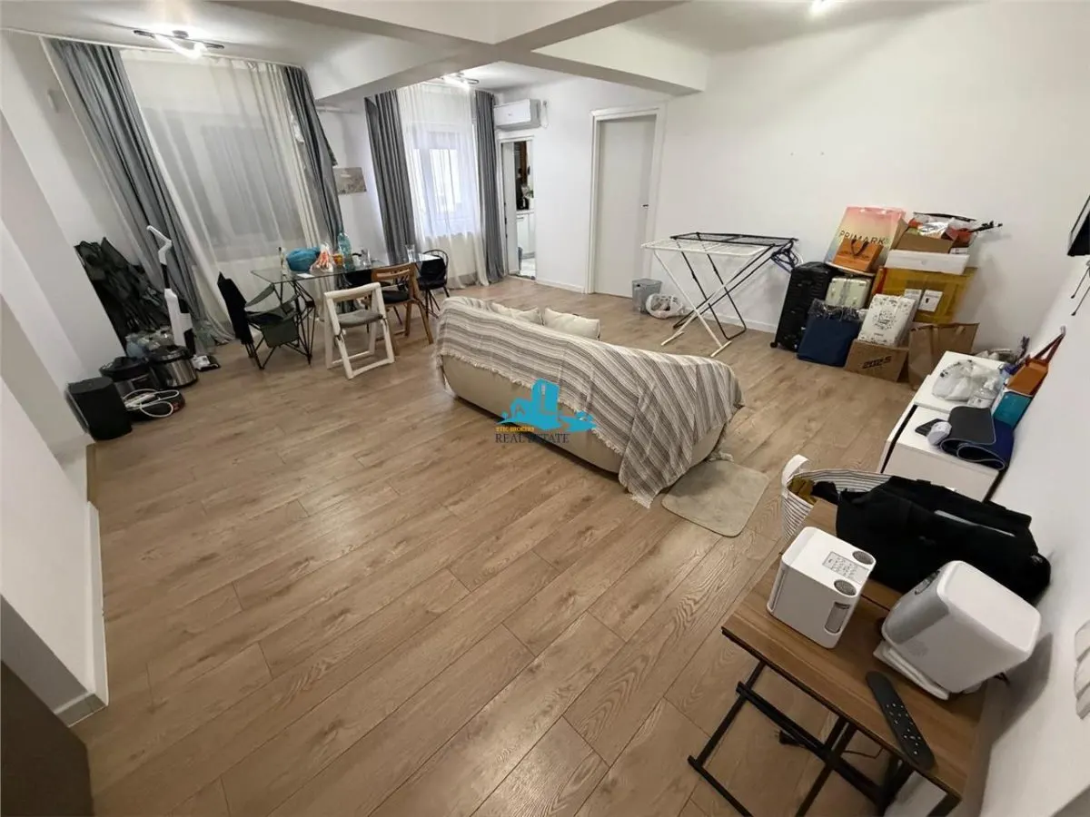 Vanzare apartament 5 camere Obor, boxa, loc parcare, centrala proprie, fara risc seismic - foto 2