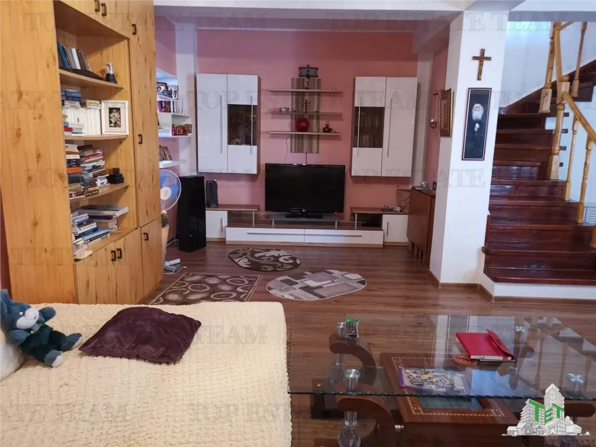 Apartament 4 cam in vila p+1 Green Residence, 1 Decembrie - foto 1
