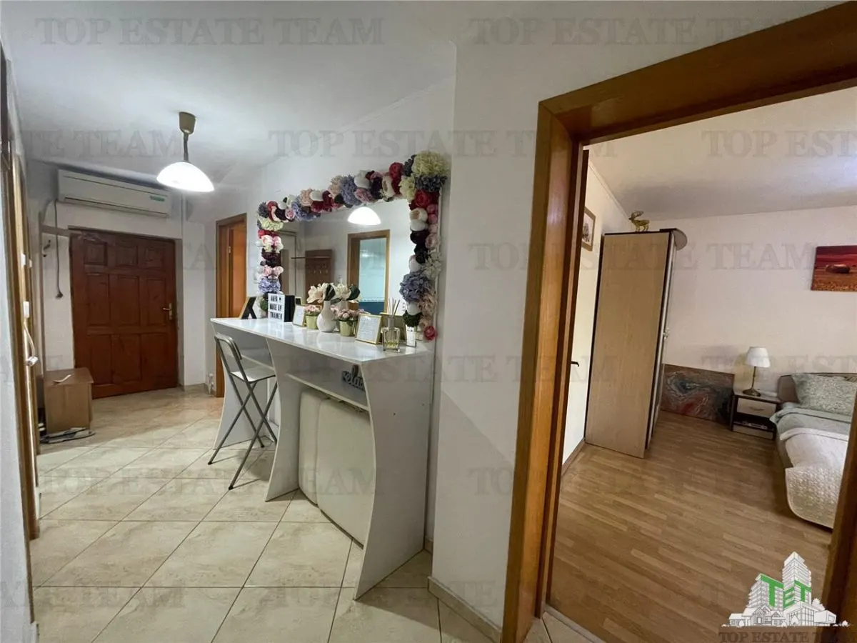 Vila pentru 3 familii si oportunitate investitie in zona Obor - foto 11