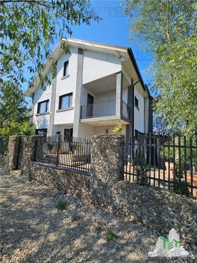Vila superba, cu piscina, 970mp teren, D+P+E+M, gradina amenajata+pomi fructiferi cu toate utilitatile in Clinceni judet Ilfov - foto 3