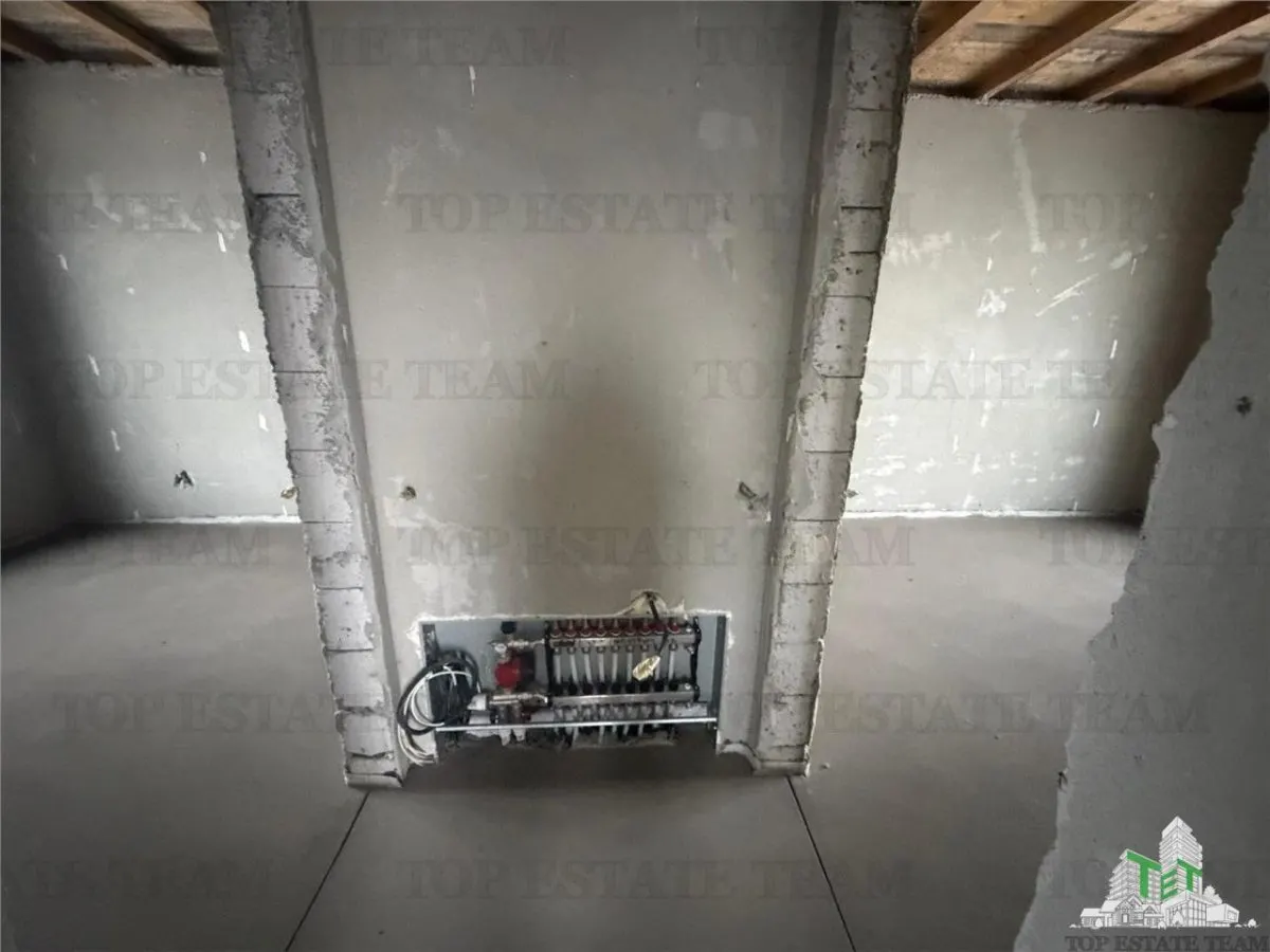 Vila 5 camere de vanzare in Frumusani, ideala investitie - foto 18