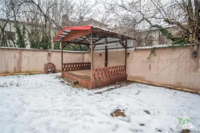 Proprietate Piata Unirii - teren  1000mp +  2 constructii - foto 17
