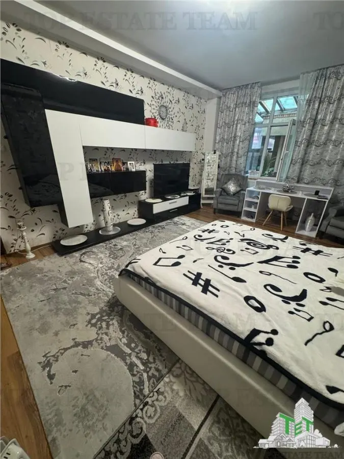 Casa spatioasa si versatila de vanzare in Eforie Nord - ideala pentru locuinta + afacere! - foto 24