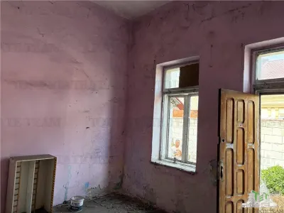 Casa cu farmec istoric, perfecta pentru un proiect de restaurare, zona ICIL, Constanta - foto 17