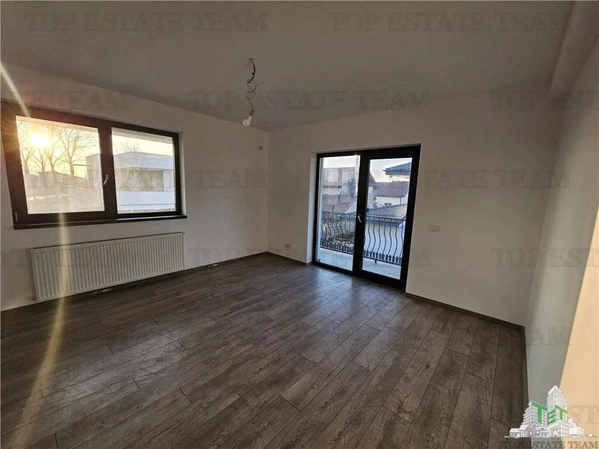 Vila lux 4 camere (dormitor parter) in Domnesti - foto 15