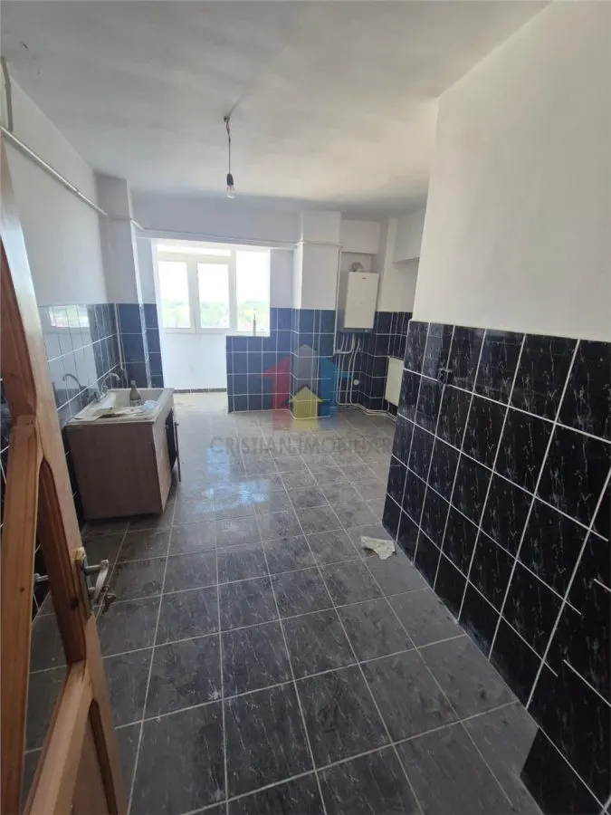 LIBER! 4 camere transformat in 3 camere, bloc cu lift, decomandat, Bariera - foto 8