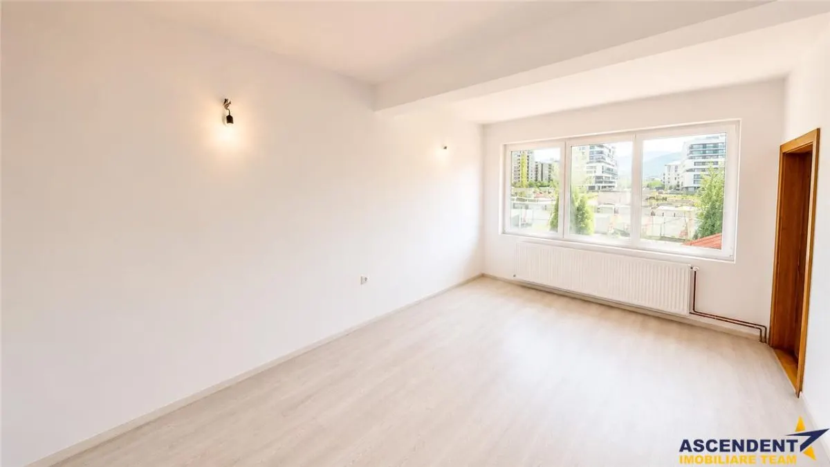 Nivel in casa, recomandat si activitati birou,  Tractorul , Brasov. - foto 4