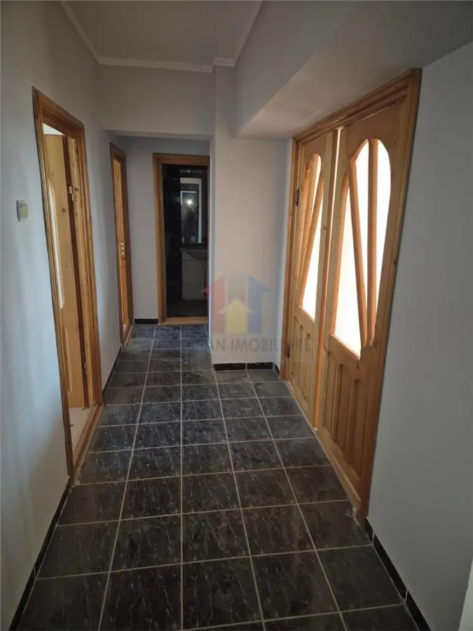 Apartament 4 camere, bloc cu lift, Bariera-Catedrala - foto 5