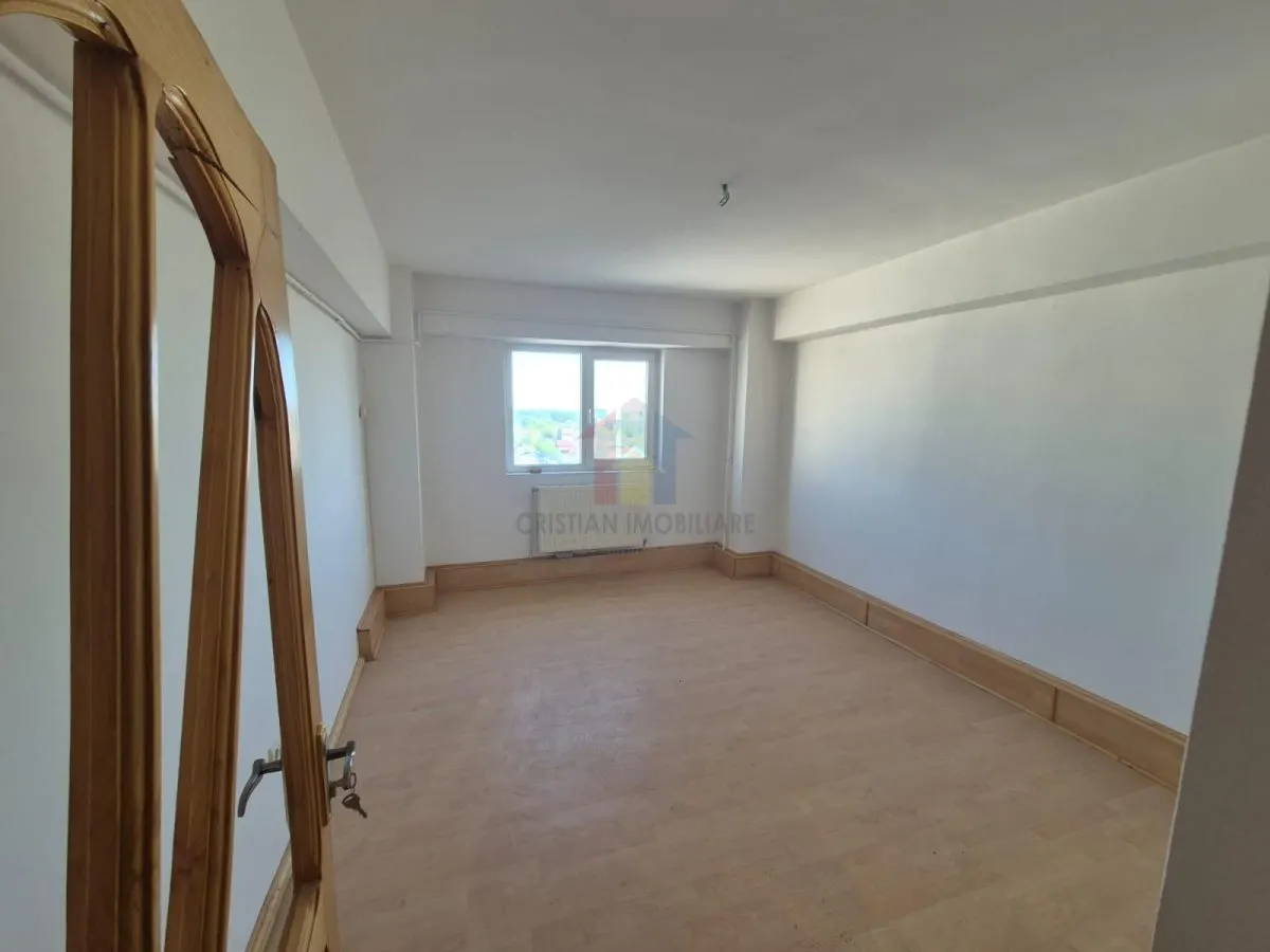LIBER! 4 camere transformat in 3 camere,  Spatios 100mp, Bariera - foto 2