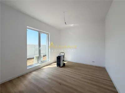 Casa individuala - 4 camere - 108 mp utili - Miorita - foto 7