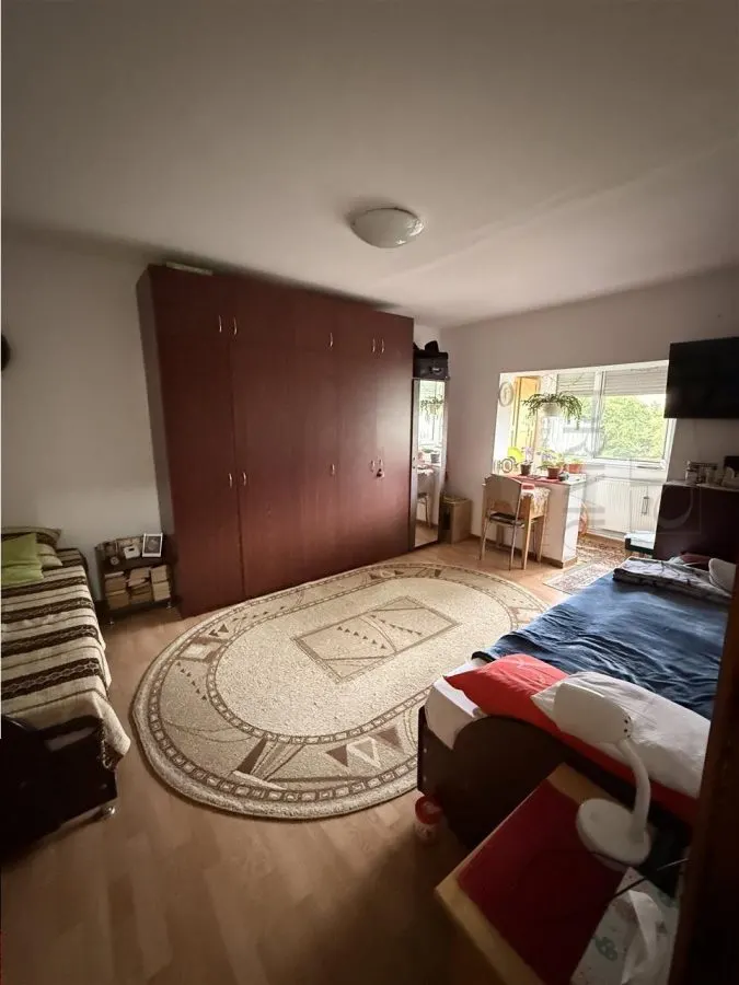 SAGULUI-DAMBOVITA, APARTAMENT CU 1 CAMERA , mobilat, decomandat - foto 1