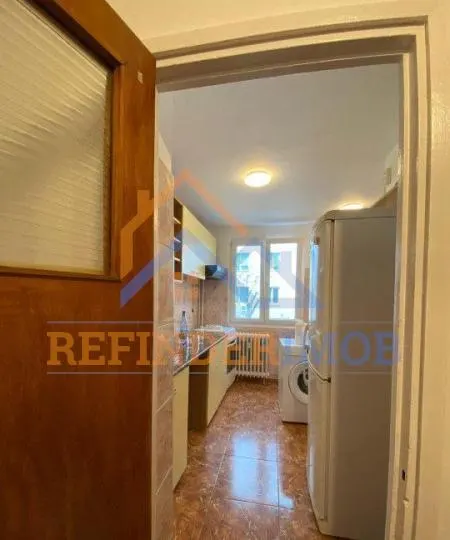 Apartament de vanzare cu 3 camere, zona Titan - Policlinica Titan - foto 5