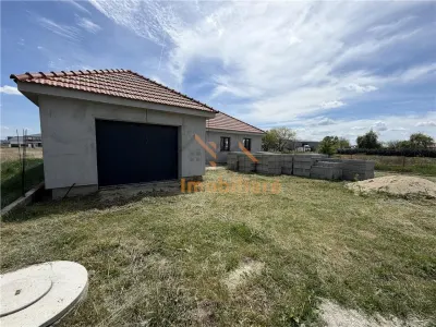 CASA PLAN PARTER | TEREN 800 MP | ACEES AUTO | ZONA OSORHEI | ORADEA - foto 2