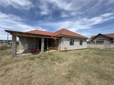 CASA PLAN PARTER | TEREN 800 MP | ACEES AUTO | ZONA OSORHEI | ORADEA - foto 4