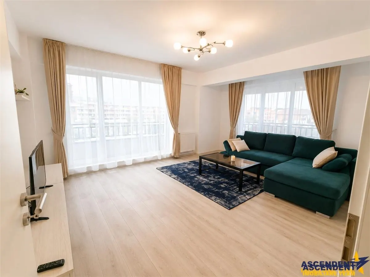 Apartament cu 3 camere, decomandat, regim vila, terasa, 2bai, Tractorul, Brasov - foto 1