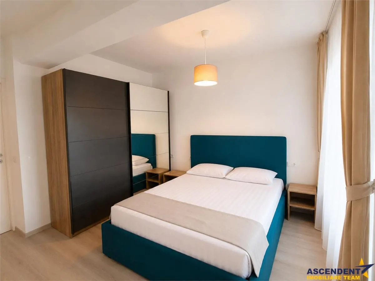 Apartament cu 3 camere, decomandat, regim vila, terasa, 2bai, Tractorul, Brasov - foto 6