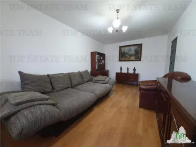 Apartament 4 Camere bloc Petromar in zona Gara Constanta - foto 2