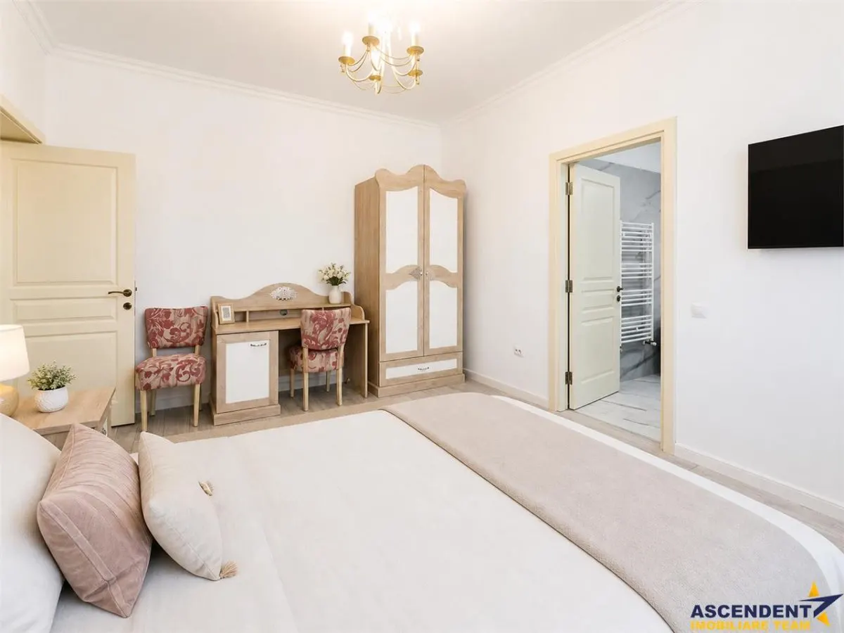 Resedinta privata la poalele Bucegilor, 350 mp, facilitati, 1.250 mp teren, Rasnov - foto 10