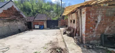 Resita Lot de Casa 600 Mp Toate Utilitatile Zona Triaj - foto 4