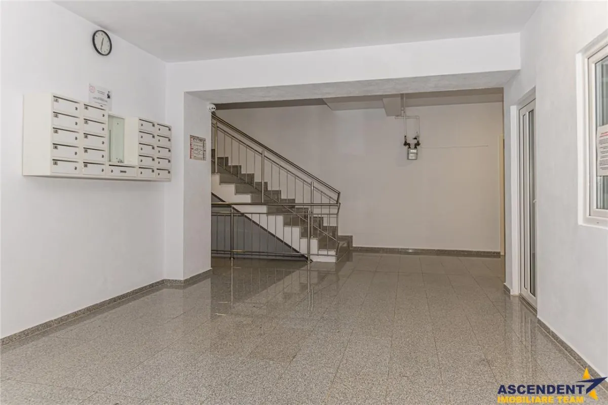 Apartament deosebit in zona Coresi, terasa mare, parcare, boxa, Tractorul, Brasov - foto 19