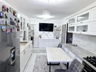 Apartament cu 3 camere de vanzare - foto 9