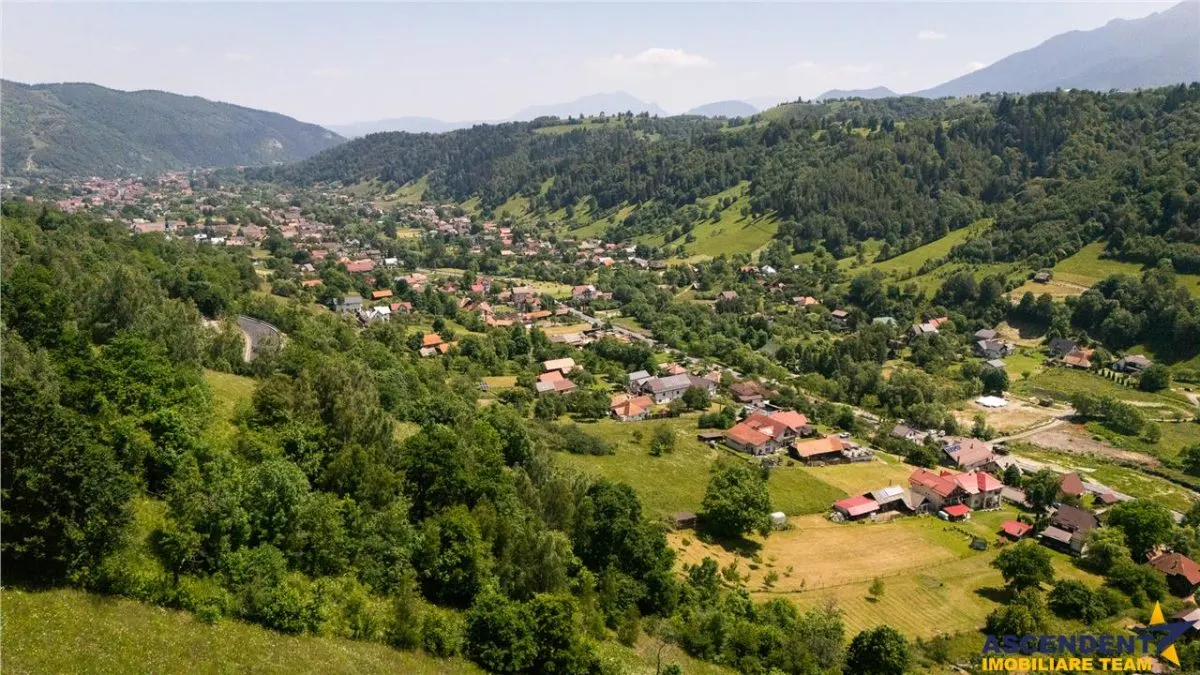 FILM! 1.450 mp intravilan, la DN, incantare peisagistica, Bran, Moieciu, Brasov - foto 1