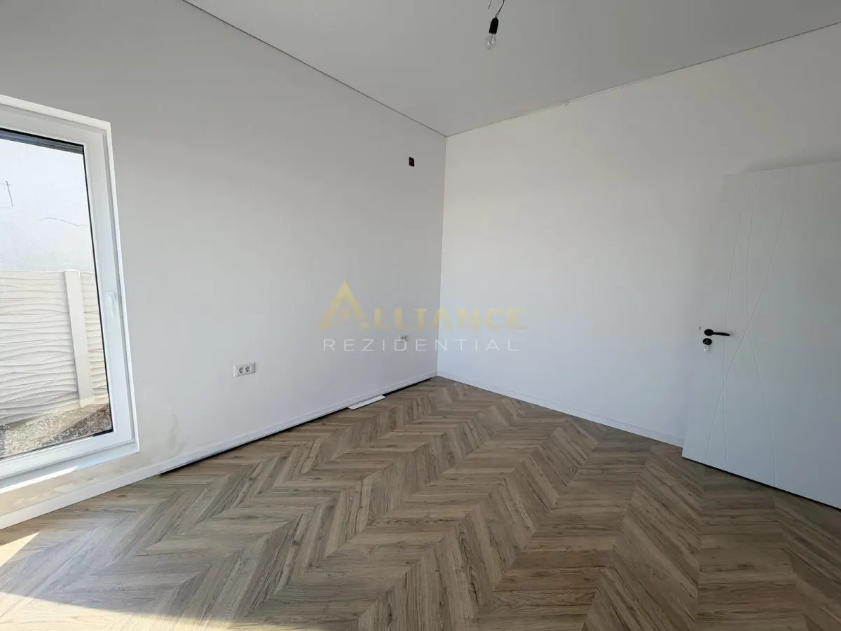 Casa individuală parter - 4 camere - 2 băi + dressing - teren 371mp - foto 3