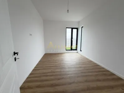 Casa individuala - 4 camere - 2 bai - 130mp utili + teren 470mp - foto 5