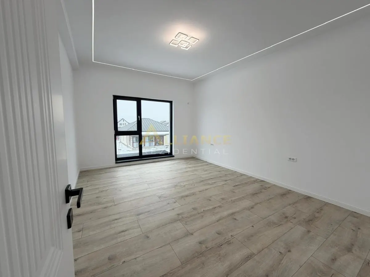 Vila individuala P+1E cu finisaje de lux - 4 camere 3 bai - 540mp teren - foto 3