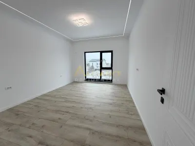 Vila individuala P+1E cu finisaje de lux - 4 camere 3 bai - 540mp teren - foto 4