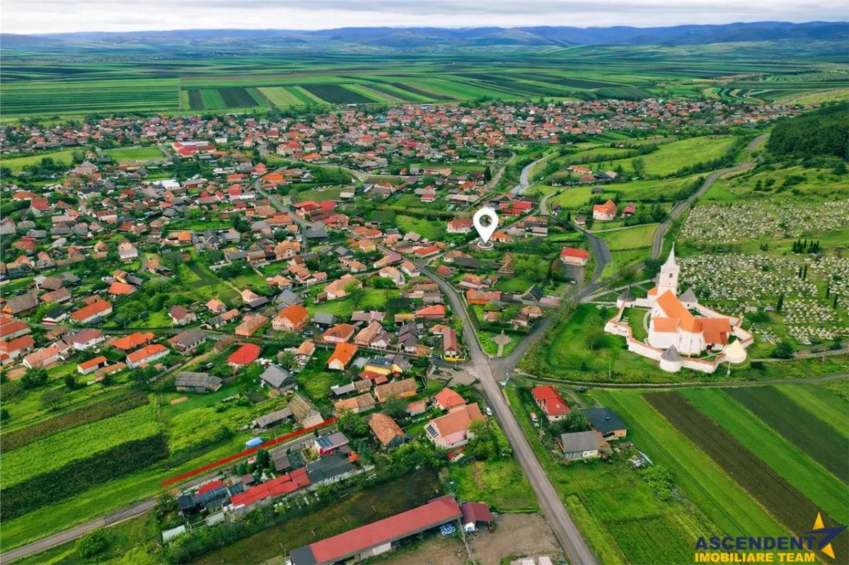 Casa rustica, cu teren roditor de peste 1.000mp, Sanzieni, Covasna - foto 2