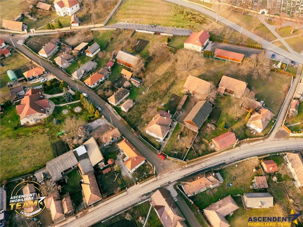 Casa rustica, cu teren roditor de peste 1.000mp, Sanzieni, Covasna - foto 15