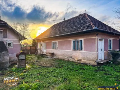 Casa rustica, cu teren roditor de peste 1.000mp, Sanzieni, Covasna - foto 17