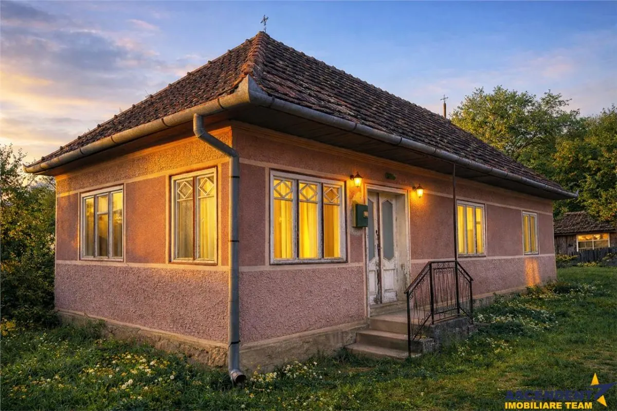 Casa rustica, cu teren roditor de peste 1.000mp, Sanzieni, Covasna - foto 4
