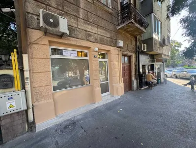 Spațiu comercial stradal de închiriat â€“ Foisorul de Foc, Bd. Pache Protopopescu Vad comercial excelent - Bucuresti