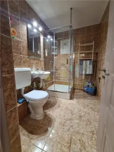 Apartament 3 camere, 2 bai, 2 balcoane, 83 mp. etajul 1, Zona Noua - foto 12