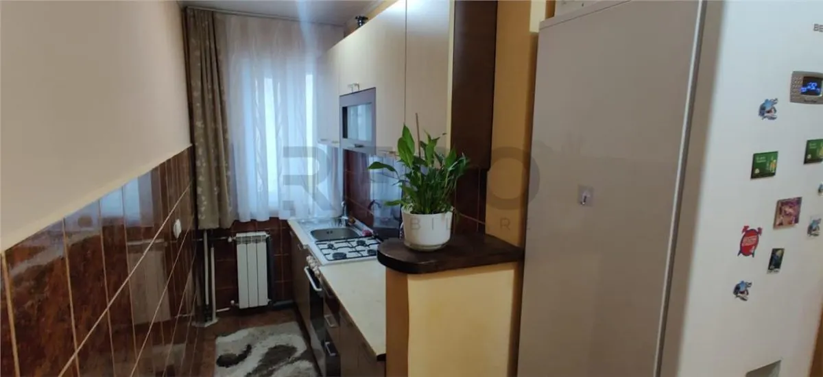 RECO . Apartament cu 2 camere in Nufarul etajul 1/4. - foto 6