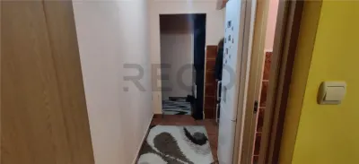 RECO . Apartament cu 2 camere in Nufarul etajul 1/4. - foto 7