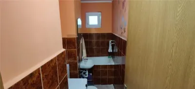 RECO . Apartament cu 2 camere in Nufarul etajul 1/4. - foto 8