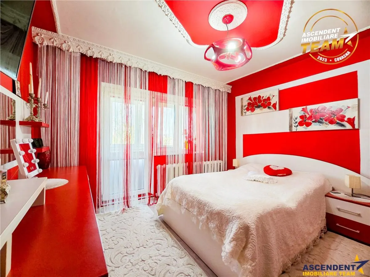 Decomandat, confort sporit, 2 balcoane, luminos, Central, Sfantu Gheorghe - foto 3