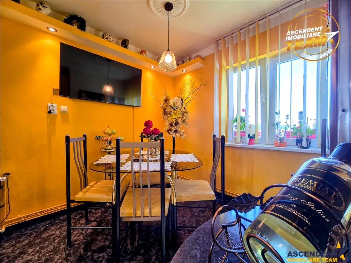 Decomandat, confort sporit, 2 balcoane, luminos, Central, Sfantu Gheorghe - foto 4