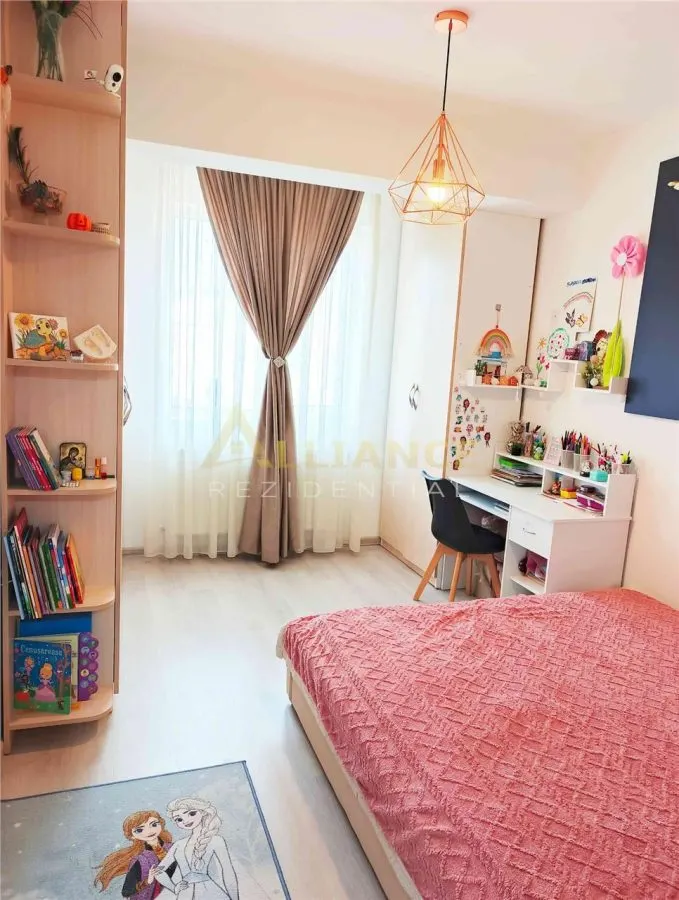 2 camere Sfanta Agnes decomandat - foto 6
