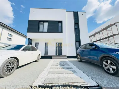 Casa Individuala - 4 camere - 3 bai - 300mp teren - Berceni