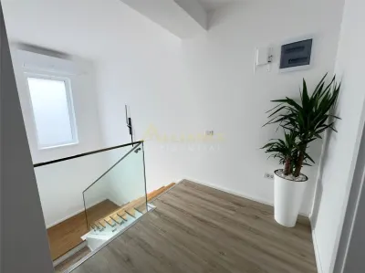 Casa Individuala - 4 camere - 3 bai - 300mp teren - foto 14