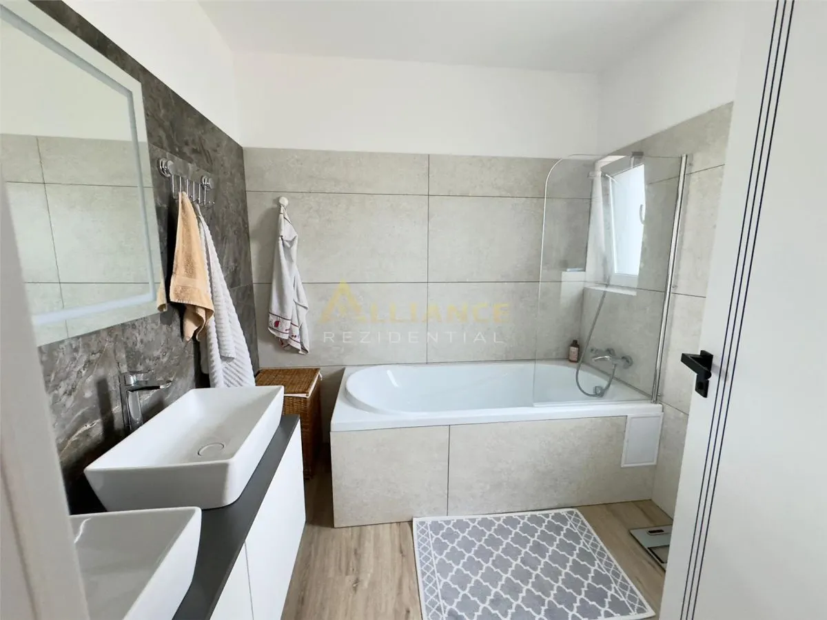 Casa Individuala - 4 camere - 3 bai - 300mp teren - foto 4