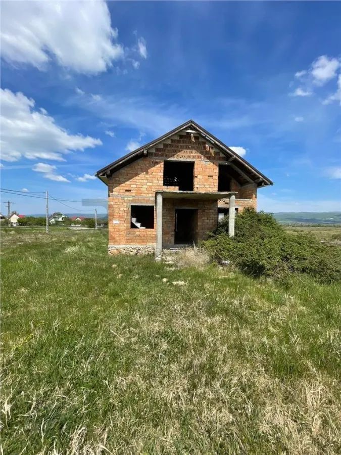 RECO Teren intravilan cu casa in rosu, Zona Vadu Crisului, Bihor - foto 2